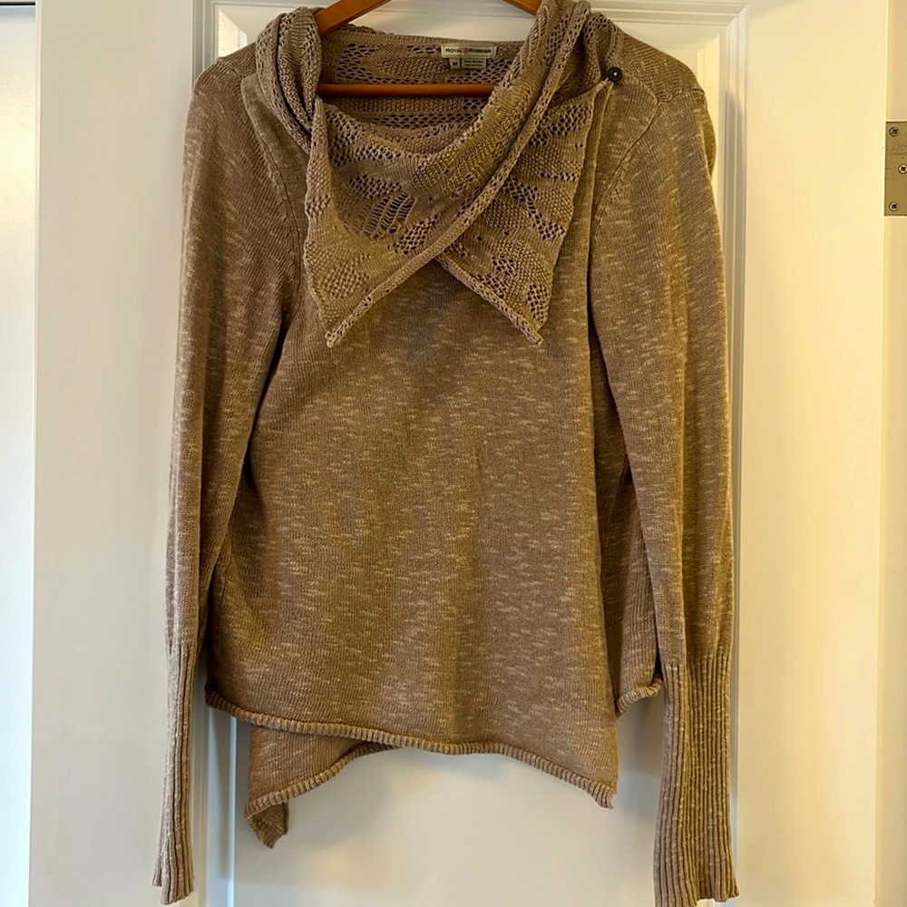 ROYAL ROBBINS beige intricate wrap neck sweater